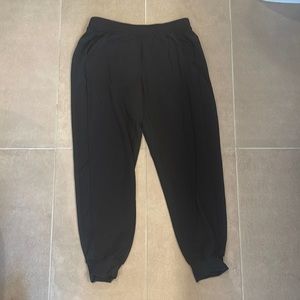 Lululemon joggers black size 8